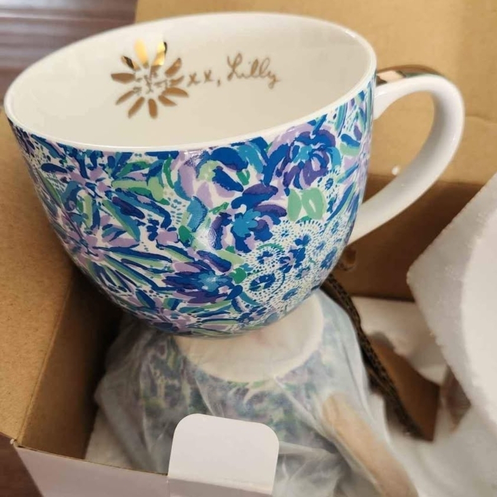 Lilly Pulitzer Vibrant Blue and Purple Mug